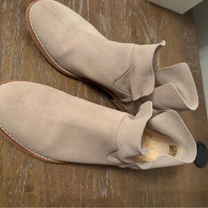 Clarks Suede Ankle Boots - Sand, size 8.5.